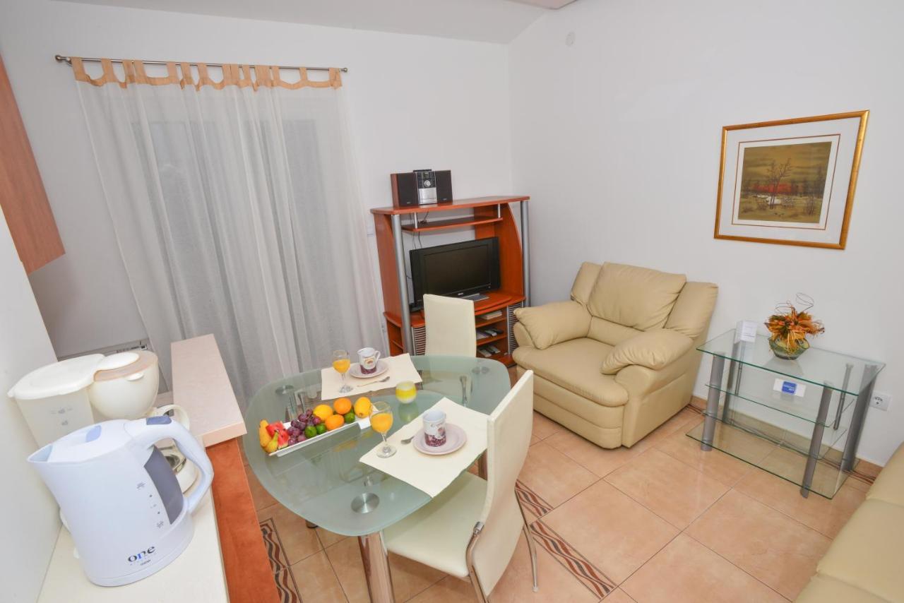 Apartments Marcela Makarska Eksteriør bilde