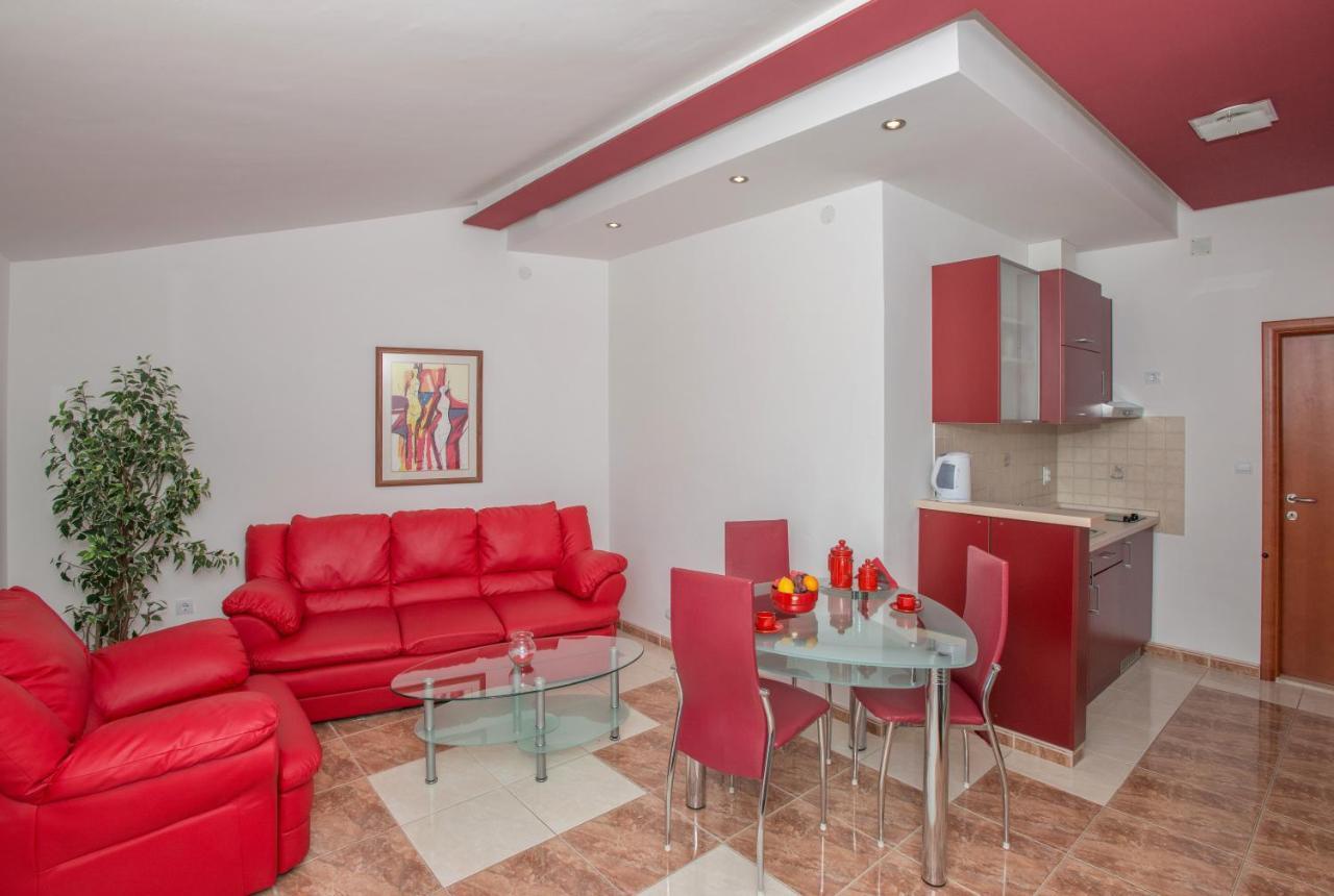 Apartments Marcela Makarska Eksteriør bilde