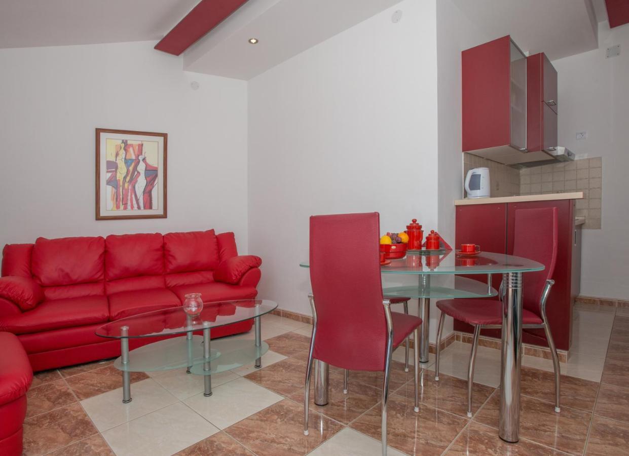 Apartments Marcela Makarska Eksteriør bilde